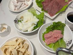 -德林酸菜鱼火锅(南丹店)