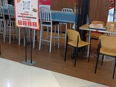 -汉堡王(房山绿地缤纷城店)