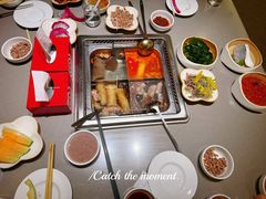 麻辣番茄双拼-海底捞火锅(翔龙天地广场店)