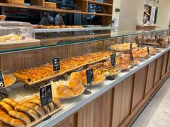 面包甜点陈列柜-分子跳动鲜活面包(五一大道店)