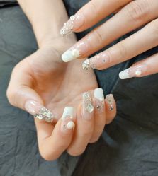 -M Nails & Beauty美甲美睫美体