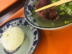 -老新隆牛肉锅贴(新街口店)