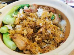 -煲仔皇腊味煲仔饭(经四万达店)