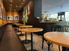 大堂-星巴克(宁波东门银泰店)
