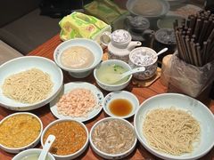 -裕兴记•蟹黄面馆(人民广场店)