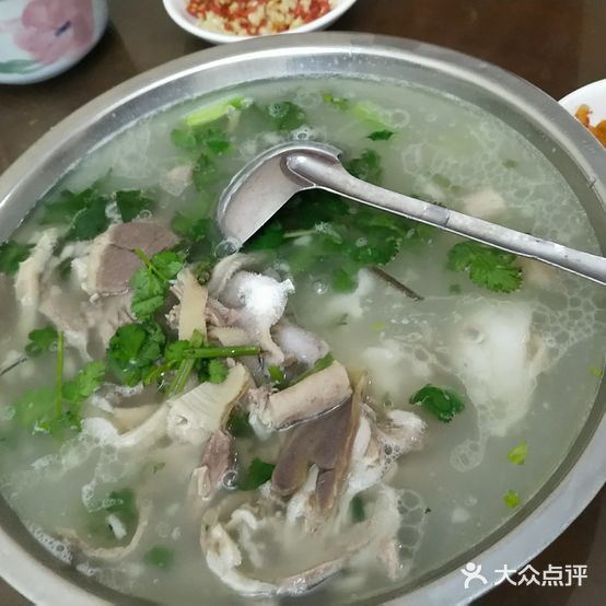 幺弟娃羊肉汤(威远店)