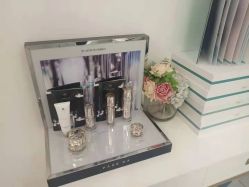 -朴荷皮肤管理中心