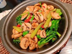 -简小舍·民间手艺菜(武昌江滩店)
