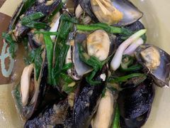 姜蒜炒青口-贞姨美食·老字号海鲜大排档