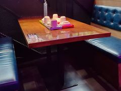 卡座-胖哥俩肉蟹煲(万国店)