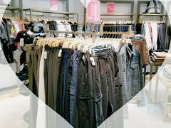 -URBAN REVIVO(北京斯普瑞斯奥特莱斯店)