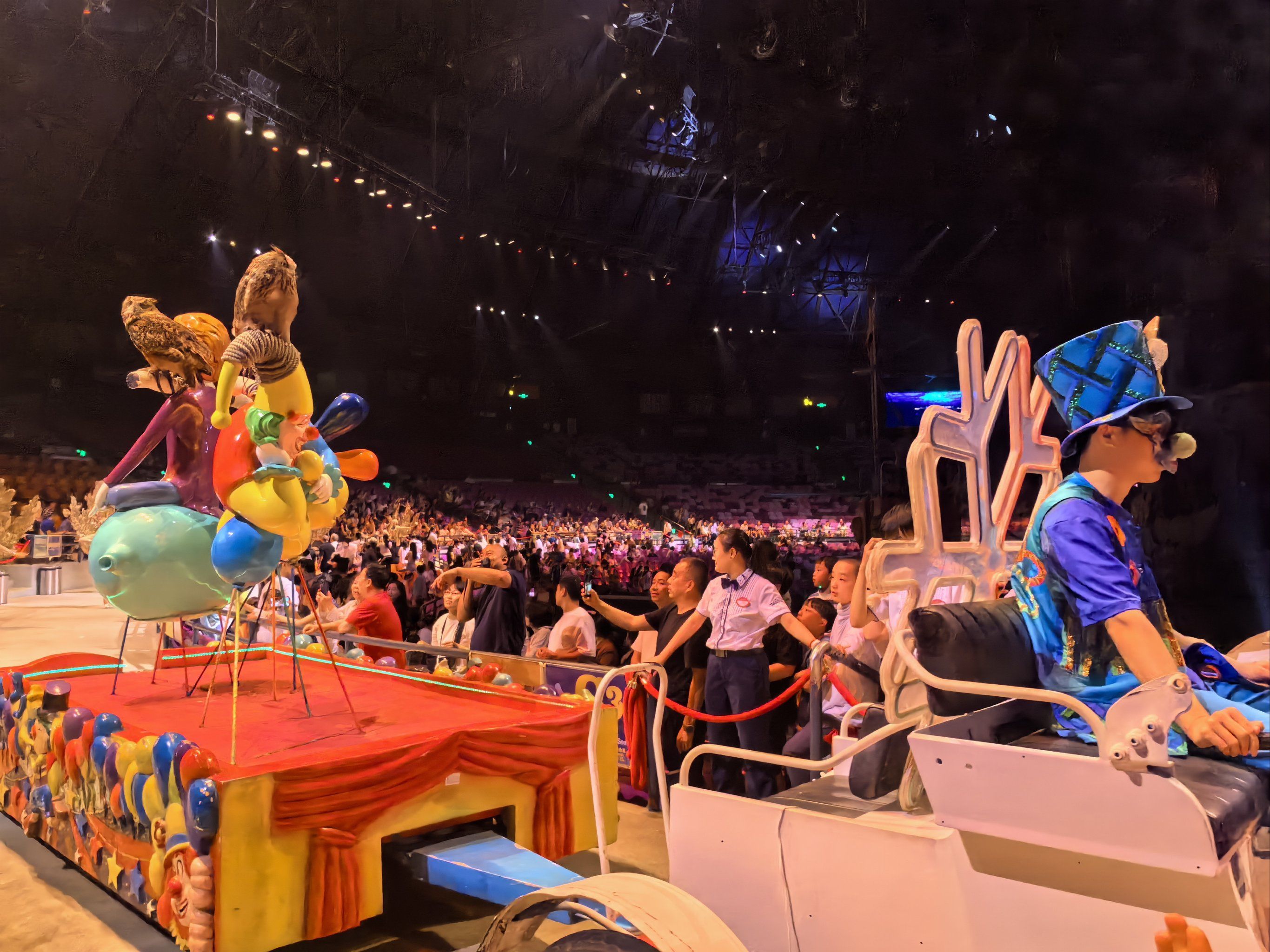 0元玩转这座城来长隆必须看一下马戏团表演,小朋友非常开心,表演很