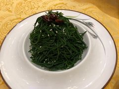 炝拌草原沙葱-德乐海蒙餐