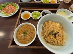-蟹上黄·蟹黄面·江南糖水(人民广场店)