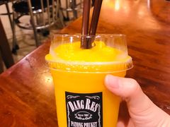 -Dang restaurant (patong phuket)