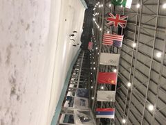 -乔波室内滑雪场