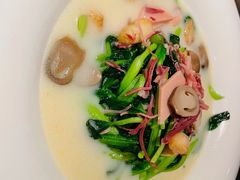 上汤鸡毛菜-静之湖湖畔餐厅