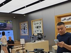 -DJI大疆(深圳华强北曼哈授权体验店)