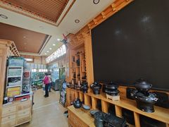 -三锅莊·牦牛肉火锅·香格里拉特色藏餐宴请餐厅(菱角塘路店)