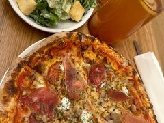 -城市大道红炉披萨烘焙坊