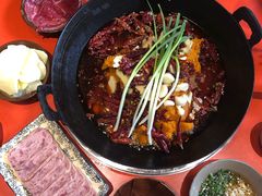 -周幺妹重庆老火锅(银泰城总店)