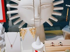 -LADY FAFA(巨鹿路陕西南路路口店)