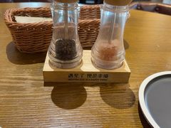 -西语炭烧牛排·西厨(石龙店)