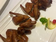 烤乳鸽-春满园·早茶·粤菜·宴会(前海店)