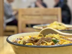 手工酸菜牛腱面-阿彬生炒牛肉面(解放路店)