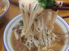 -邱芳粉店(迎宾大道旗舰店)