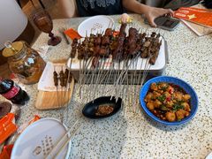-小董哥烤串·爆汁大油边(故宫店)