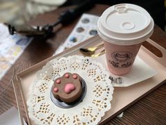 -喵屿·大理花园猫咖