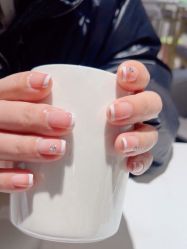 -丽心自助美甲美睫