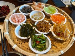 -包整·丝娃娃(一览甲秀楼风景店)