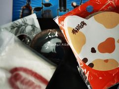 -上海跨国采购会展中心