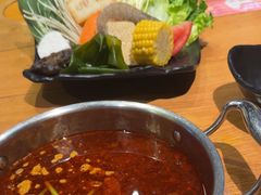 -呷哺呷哺(普陀乐购真北店)