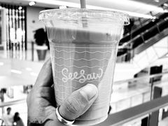 栀子花梨香拿铁-Seesaw Coffee(环贸iapm店)
