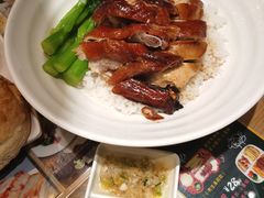 烧鹅烧鸡双拼饭-香港新曜记茶餐厅(万泰城店)