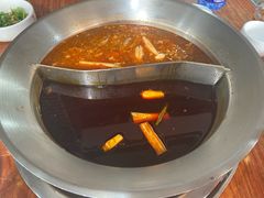 鸳鸯锅底-牛华八婆麻辣烫(起源店)