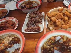 -爆炸头阿姨小四川正宗川味小吃(无任何分店)