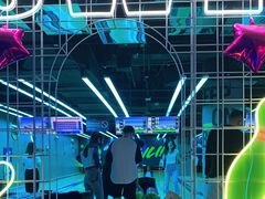 -世代星球·保龄球·镭战真人CS·团建(杨浦店)