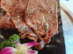 唯成炭香牛肉-唯成•韩国炭火烤肉 유성고기