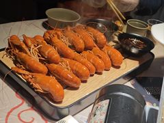 -肥肥虾庄·金牌油焖大虾(汉街SKP店)