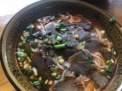 -肇兴特色牛肉粉