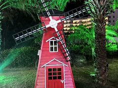 -亚龙湾亚泰商业街