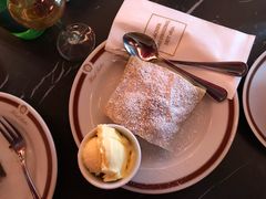 -Cafe Sacher(WIEN)