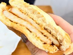 -荣晖咖啡美食(司打口店)