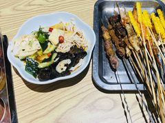-马路牙子烧烤音乐酒馆(望京店)