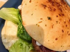 招牌秘制鸡腿堡-必胜客(新辰里酒仙桥店)