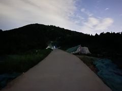 -鬼笑石后山停车场